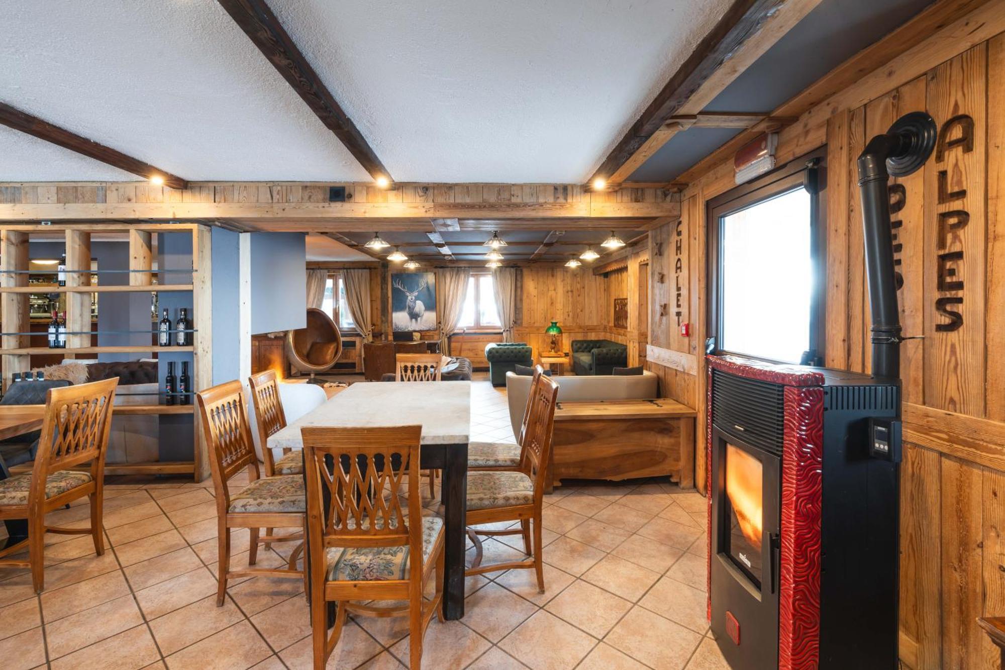 Chalet Des Alpes Gressan Esterno foto