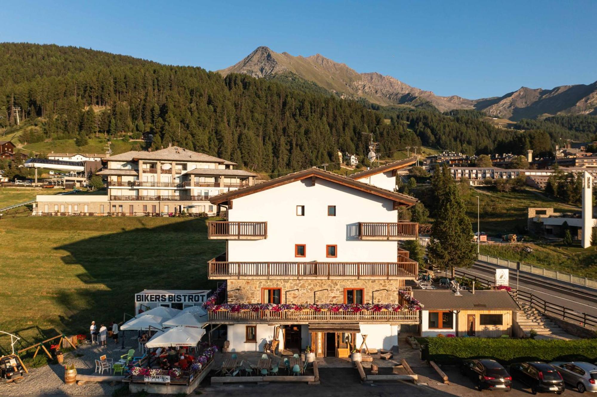 Chalet Des Alpes Gressan Esterno foto
